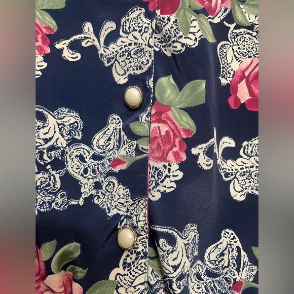 VINTAGE Copy Cats Woman Button Up Blouse Floral Rose Pattern Size 8 - Picture 5 of 8